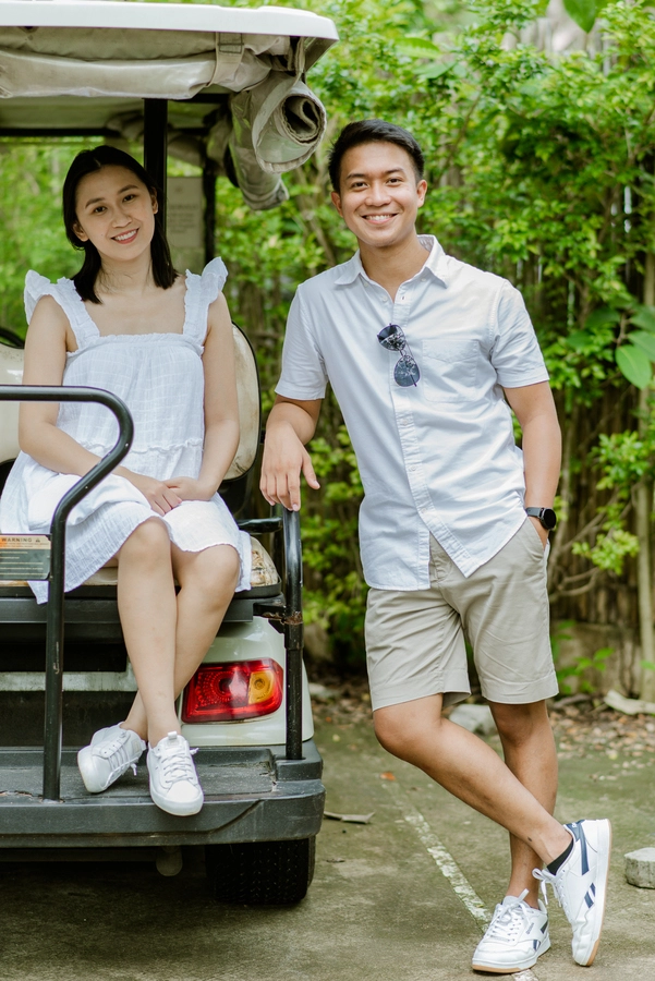 Engagement photo of the bride and groom